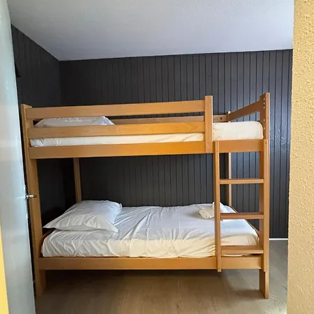 假日公园 Vvf Aveyron 纳雅克