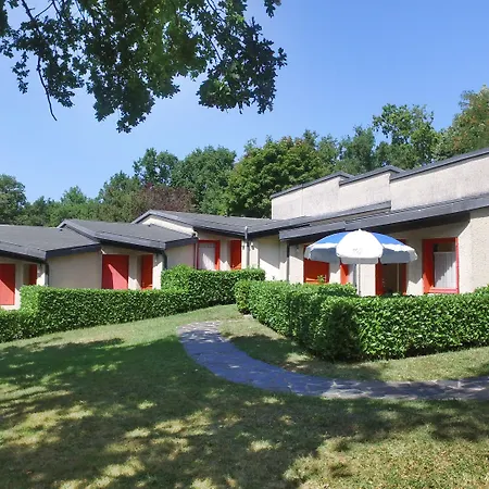 假日公园 Vvf Aveyron 3*