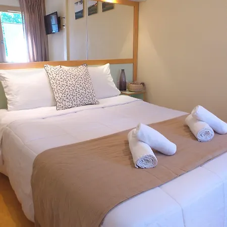 Vvf Aveyron 假日公园 纳雅克