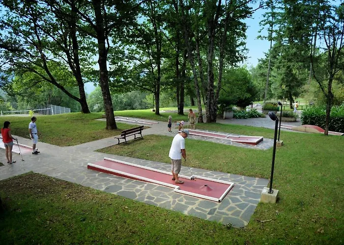 Vvf Aveyron Parque de vacaciones 3*